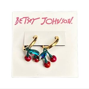NWT BETSEY JOHNSON RED CHERRY 🍒 HOOP EARRINGS ✨️🍒